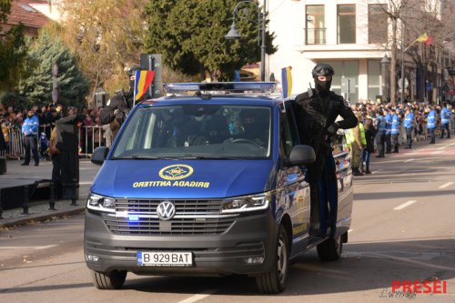 Ceremonial religios şi paradă militară de Ziua Naţională