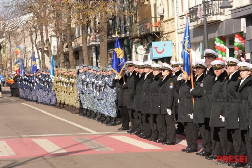 Ceremonial religios şi paradă militară de Ziua Naţională