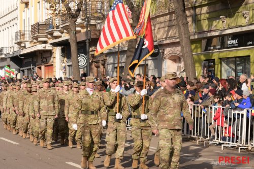 Ceremonial religios şi paradă militară de Ziua Naţională