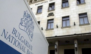 Criză majoră în sistemul financiar din Bulgaria. Într-o singură zi s-au retras 410 mil. euro