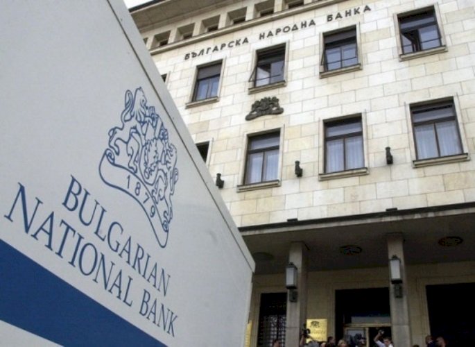 Criză majoră în sistemul financiar din Bulgaria. Într-o singură zi s-au retras 410 mil. euro