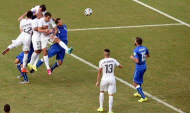 CM de fotbal: Uruguay a învins Italia cu 1-0 și s-a calificat în optimi
