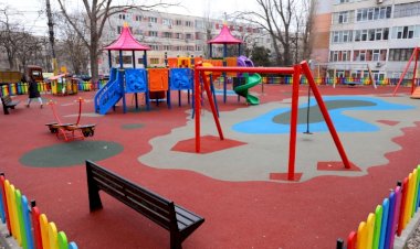 Reamenajarea locurilor de joacă reprezintă o preocupare constantă a Primăriei Constanța