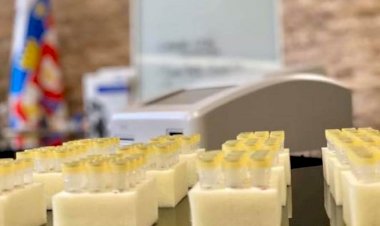 Decebal Făgădău și cei doi viceprimari, au donat 5 aparate  și 5.000 de kituri de testare Spitalului de Boli Infecțioase