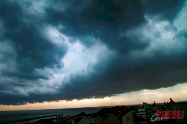 Avertizare meteo: Cod galben de vijelii și ploi torențiale în Dobrogea