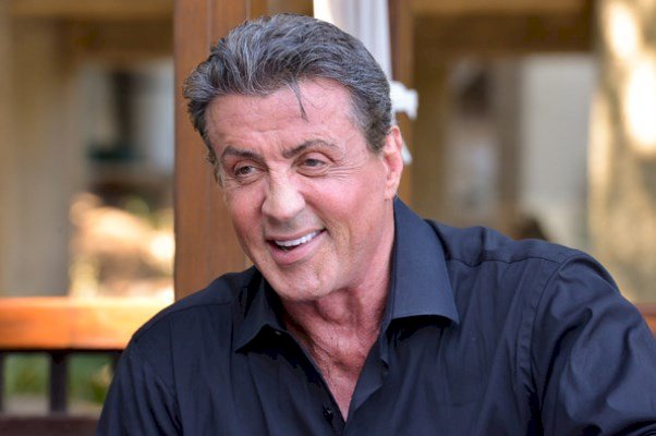 Sylvester Stallone revine în rolul lui Rambo