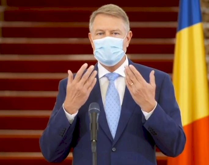 Mască de protecție obligatorie. Iohannis: Dragii mei, așa vom arăta în spațiile publice după 15 mai