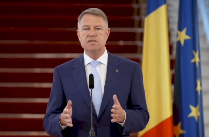 Iohannis: Stați acasă de sărbători, nu mergeți în vizită la prieteni și la familie