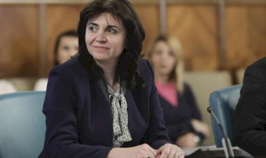 Ministrul Educației anunță ce se întâmplă cu sesiunea specială de la Evaluarea Națională