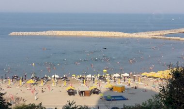 Peste 15.000 de români au ajuns în staţiunile de pe litoral în minivacanţa de Rusalii