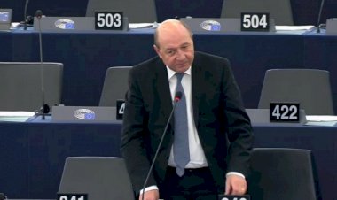 Băsescu: Timmermans şi Codruța Koveşi, deveniţi legende Europene anticorupţie presau sistemul să furnizeze dosare şi arestări