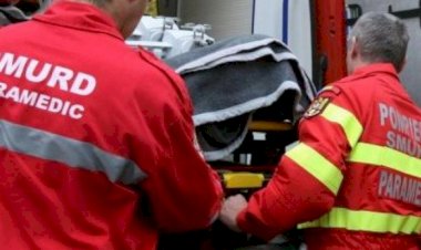 Doi copii de 3 şi 9 ani au fost loviţi de o maşină în satul Arsa. Una dintre victime este în comă