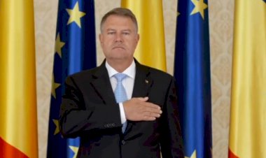 Președintele Iohannis: Să fim mereu mândri de Drapelul Național și de istoria pe care o poartă