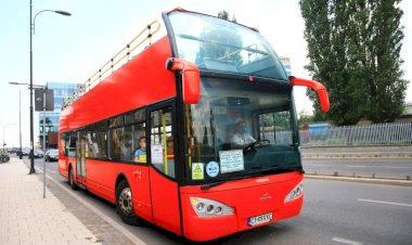 Peste 100 de obiective turistice din Constanța pot fi admirate din autobuze etajate