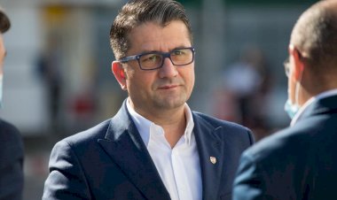Mai multe proiecte iniţiate de Decebal Făgădău au fost dezbătute în cadrul ultimei şedinţe din actualul mandat al Consiliului Local