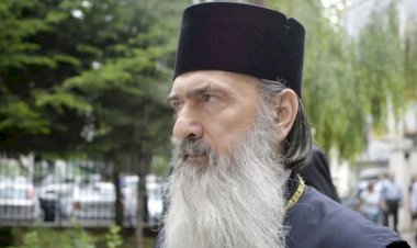 ÎPS Teodosie, despre purtarea măștii: Nu am respirație dacă folosesc masca în timp ce folosesc glasul din plin