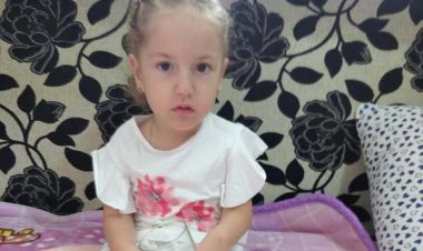 O simplă donație, un simplu SMS cu textul EVELINA trimis la 8832, poate fi miracolul de Crăciun!
