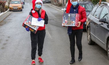 Primăria Ovidiu acordă burse elevilor, pachete cadou pentru copii și tichete valorice