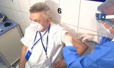 Sorin Rugină, este primul medic constănțean care s-a vaccinat anti-COVID