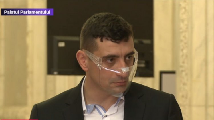 George Simion, prima apariție în Parlament cu mască transparentă: Este foarte regulamentară, ea este conformă