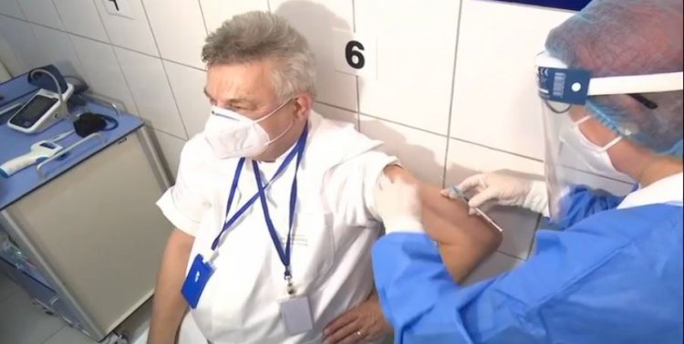 Sorin Rugină, este primul medic constănțean care s-a vaccinat anti-COVID