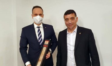 AUR se afiliază la familia politică europeană a conservatorilor și reformiștilor
