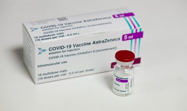 AstraZeneca, răspuns oficial: Dovezile disponibile nu confirmă faptul că vaccinul este cauza
