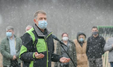 Klaus Iohannis: Nu doresc să îngrădim accesul la biserică