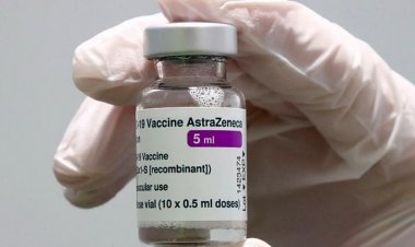 Legătura dintre vaccinul de la AstraZeneca și tromboze, confirmată de un oficial EMA