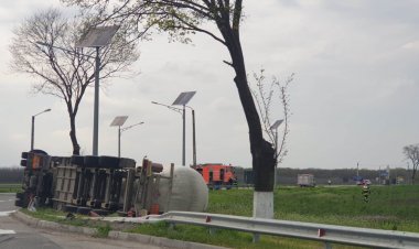 O autocisternă încărcată cu GPL s-a răsturnat în localitatea Mihail Kogălniceanu