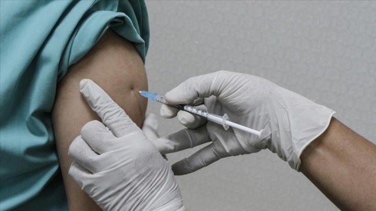 Medicii de familie vor primi mai mulți bani pentru pacienții pe care îi vaccinează împotriva COVID