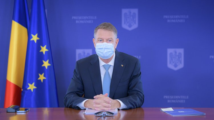 Iohannis: Vă invit pe toți să vă vaccinați. Vaccinarea e singura cale de a pune capăt pandemiei