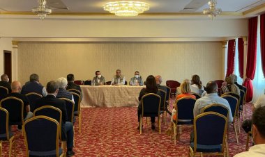 Întâlnire a autorităților locale cu reprezentanții mediului de afaceri din stațiunea Mamaia