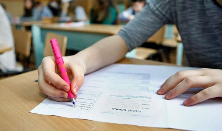 Ministerul Educaţiei a stabilit datele pentru simularea Evaluării Naţionale şi a Bacalaureatului