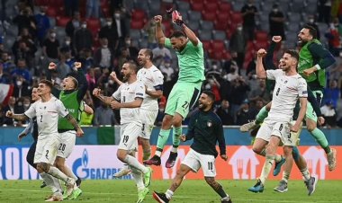 Italia a învins Belgia cu 2-1 şi s-a calificat în semifinale
