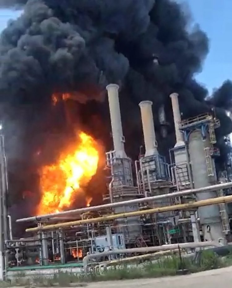 O persoană a decedat în explozia de la Rafinăria Petromidia