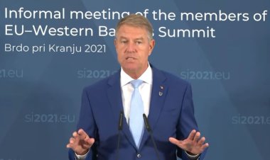 Iohannis: Unii au țopăit prin Parlament, alții vor doar circ. Sper ca toată lumea să coboare cu picioarele pe pământ