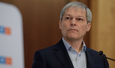 Guvernul Cioloş a fost respins de plenul reunit al Parlamentului