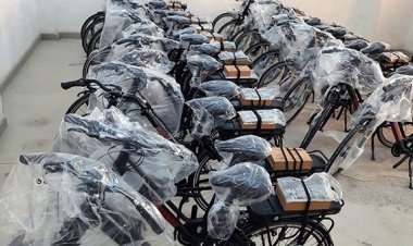 Poșta Română a achiziționat 25 de biciclete electrice în cadrul programului Poșta Verde