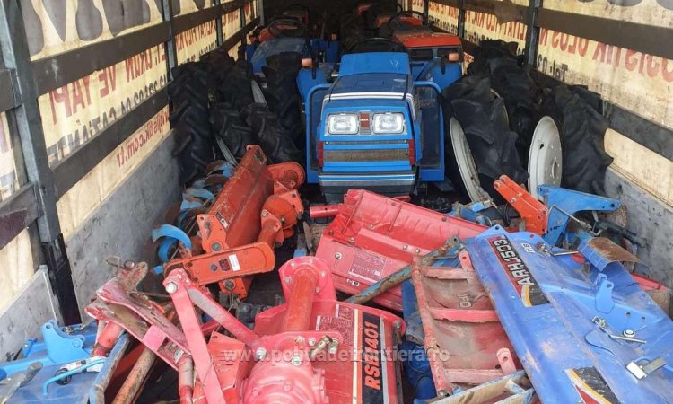 18 tone de deșeuri din componente de utilaje agricole, descoperite în două autocamioane sosite din Turcia