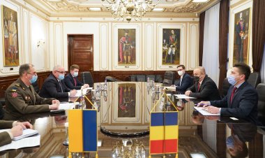 Ministrul Apărării, Vasile Dîncu, întrevedere cu Însărcinatul cu afaceri al Ucrainei în România, Paun Rohovei
