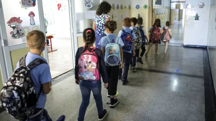 Sorin Cîmpeanu a propus începerea anului școlar 2022-2023 pe 5 septembrie, cu încheierea pe 16 iunie