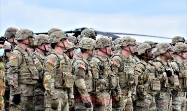 Statele Unite trimit încă 500 de soldaţi pentru a consolida apărarea NATO