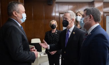 O delegație a Congresului SUA a avut o întrevedere cu ministrul Ciucă la Palatul Victoria
