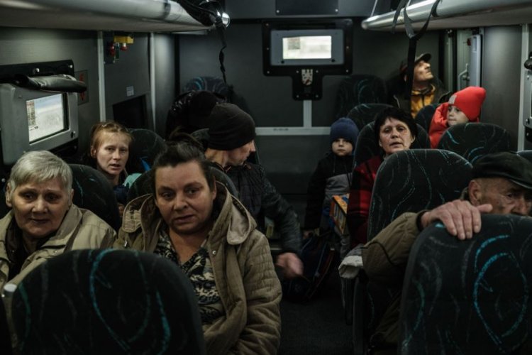 Ucrainenii susțin că rușii au deportat circa 40.000 de oameni din Mariupol în Rusia
