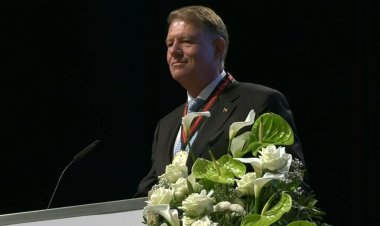Iohannis a primit Premiul European Carol al IV-lea al Asociaţiei Germanilor Sudeţi pentru anul 2020