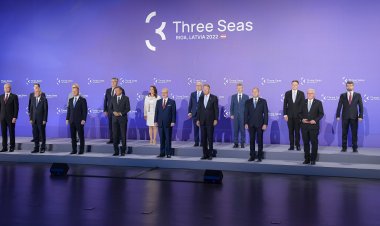 Liderii statelor participante la I3M, printre care şi România, susţin ambiţia Ucrainei de a adera la UE