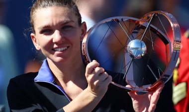 Simona Halep, campioană la Toronto după o finală istorică
