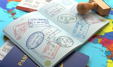 Uniunea Europeană suspendă relaxarea regimului de vize pentru cetăţenii ruşi
