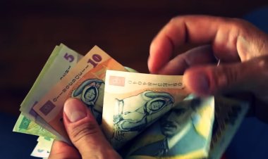 Cresc pensiile și salariile din ianuarie; munca suplimentară, compensată cu zile libere